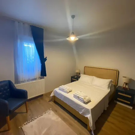 Eksado Couette-café *