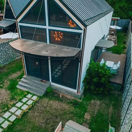 Eksado 住宿加早餐酒店