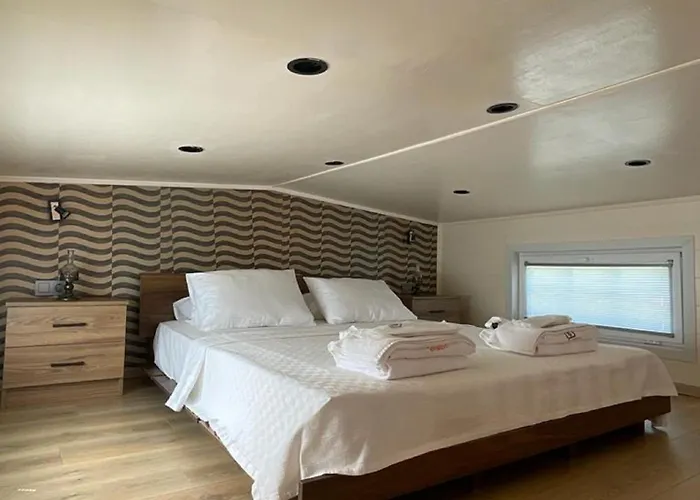 לינה וארוחת בוקר Eksado *